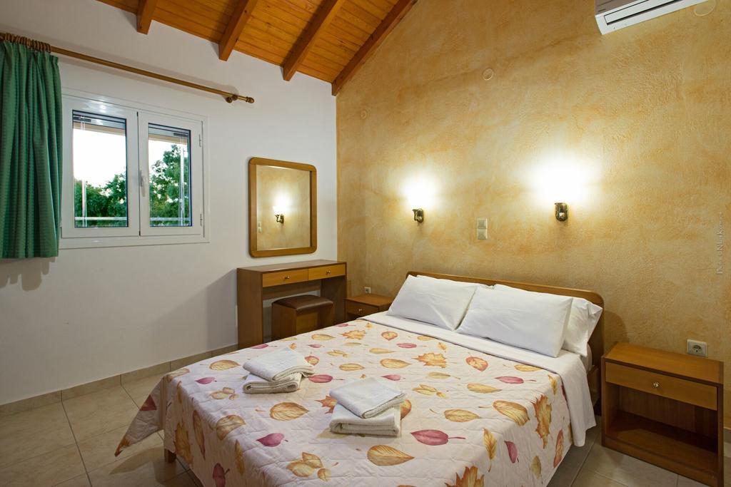 Residence Vista Del Mare Acharavi  Buitenkant foto