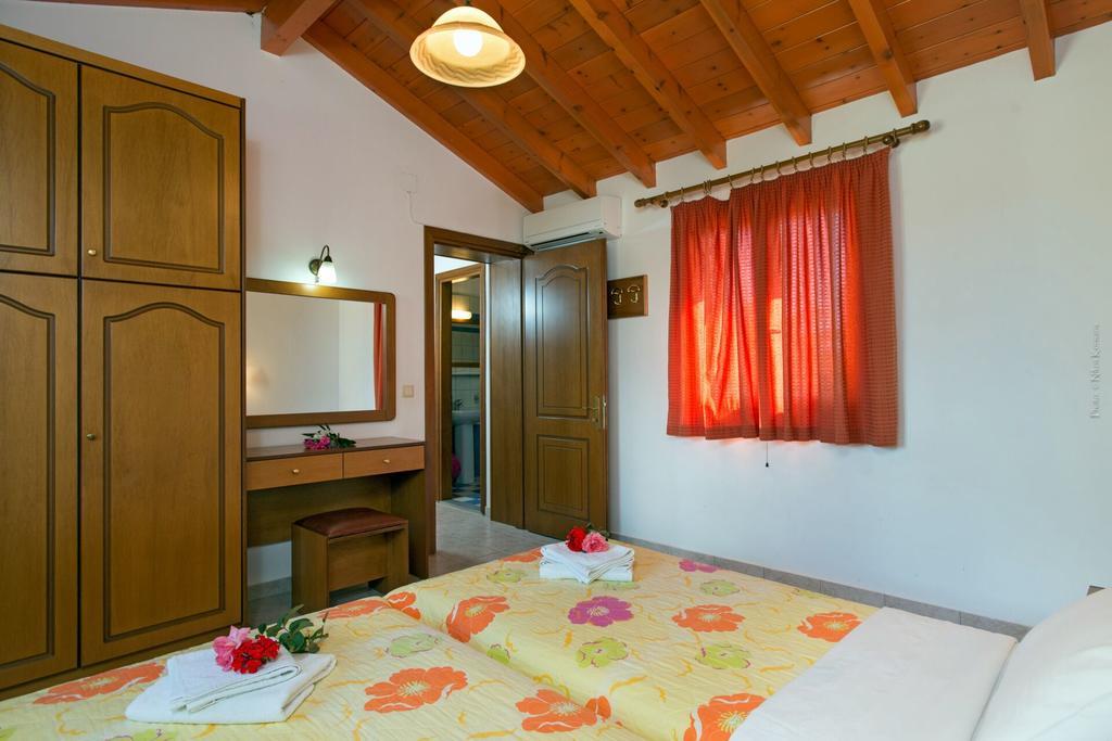 Residence Vista Del Mare Acharavi  Buitenkant foto